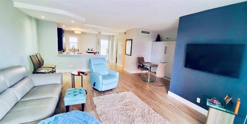 Image 16 of 26 For 2200 33rd Ave 8g