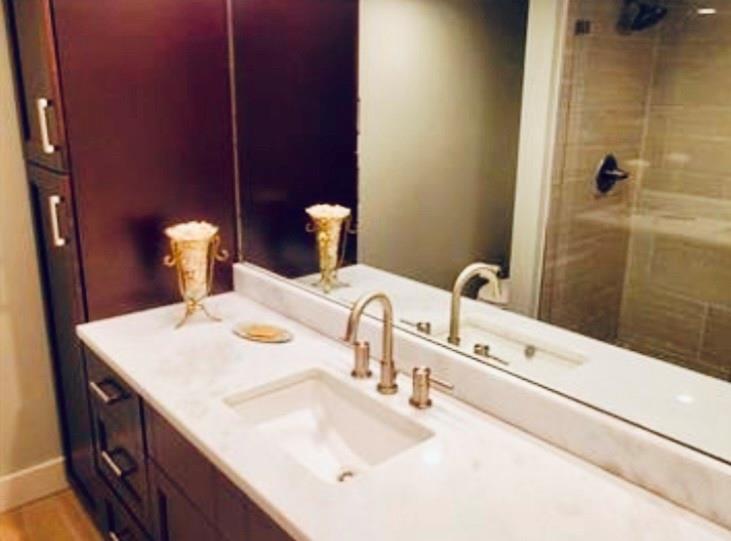 Image 20 of 26 For 2200 33rd Ave 8g