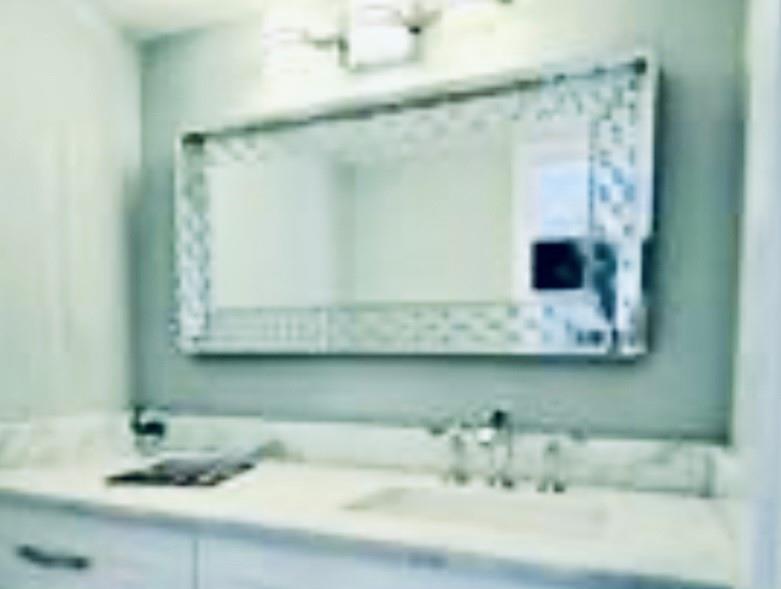 Image 21 of 26 For 2200 33rd Ave 8g