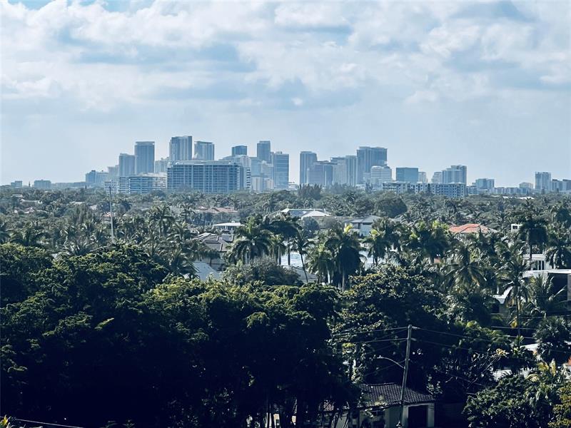 Image 7 of 26 For 2200 33rd Ave 8g