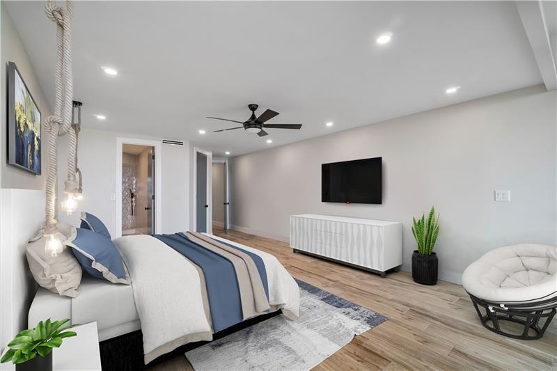 Image 16 of 27 For 520 Ocean Blvd  2