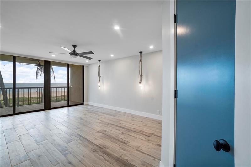 Image 3 of 27 For 520 Ocean Blvd  2