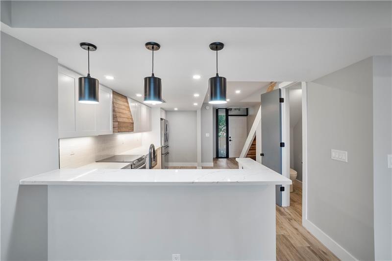 Image 4 of 27 For 520 Ocean Blvd  2