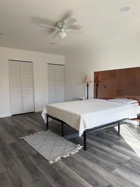 Image 2 of 16 For 1501 90th Way