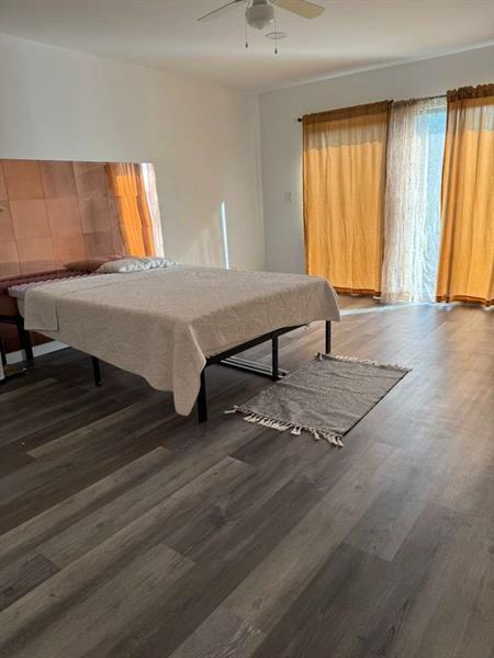 Image 3 of 16 For 1501 90th Way