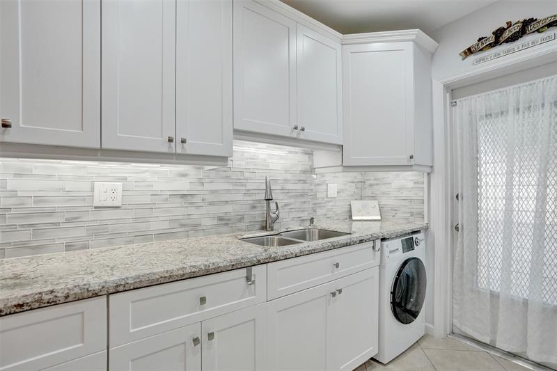 Image 10 of 78 For 935 9th Ave  16