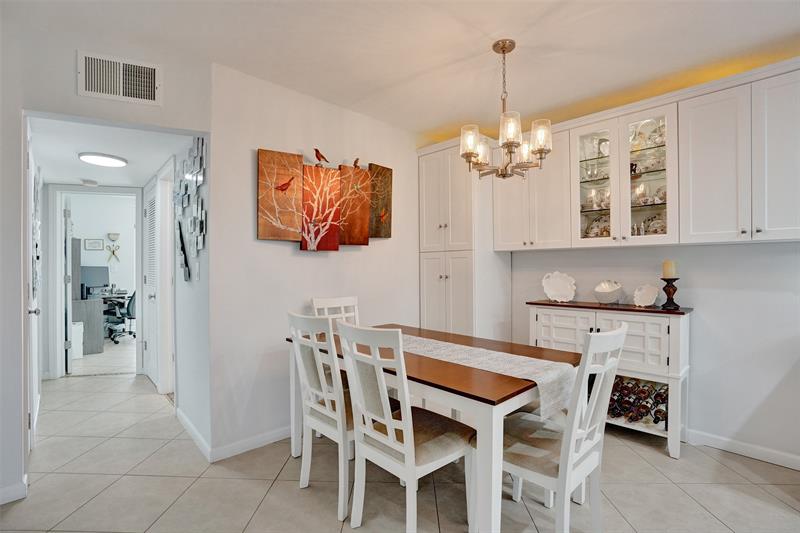 Image 16 of 78 For 935 9th Ave  16