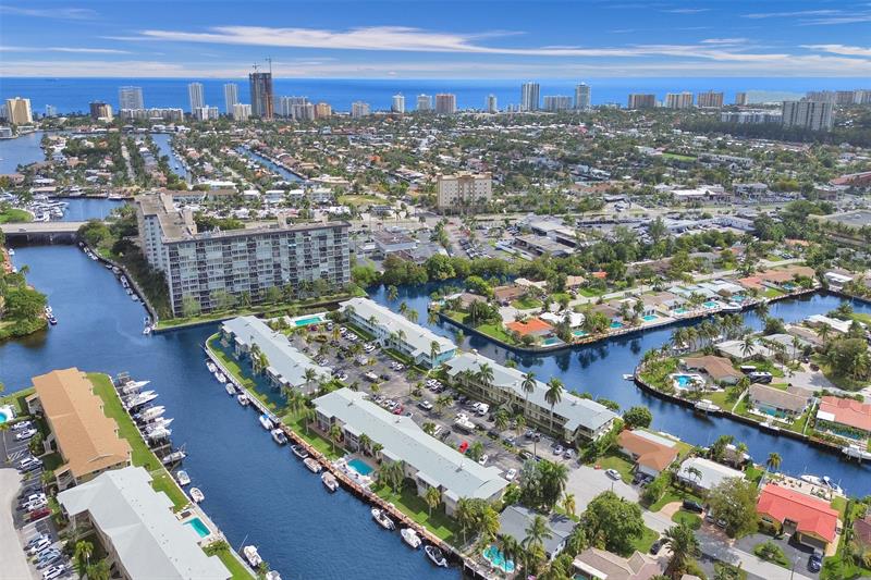 Image 53 of 78 For 935 9th Ave  16