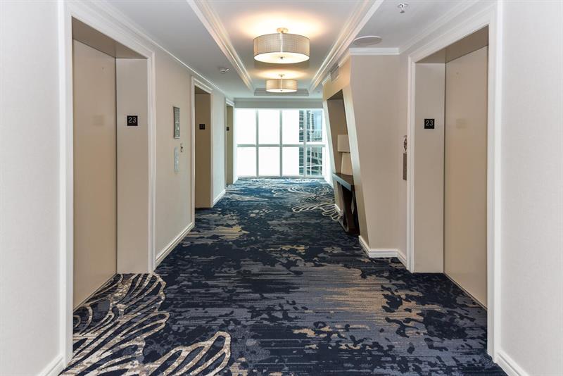 Image 31 of 51 For 347 New River Dr 2303