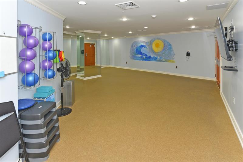 Image 45 of 51 For 347 New River Dr 2303