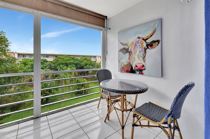 Image 17 of 64 For 2615 3rd Ct  411