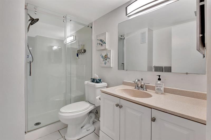 Image 23 of 64 For 2615 3rd Ct  411