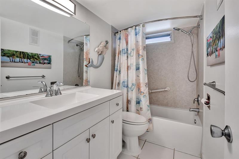 Image 27 of 64 For 2615 3rd Ct  411