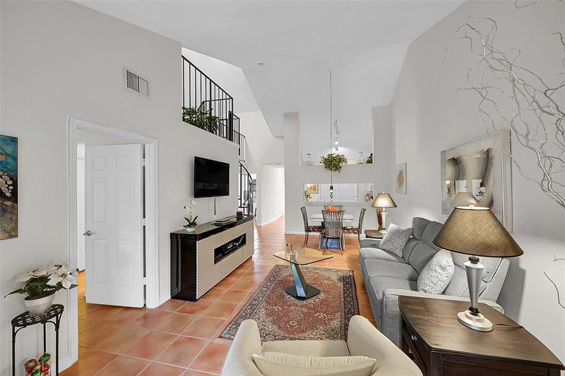 Image 17 of 43 For 415 Buttonwood Pl