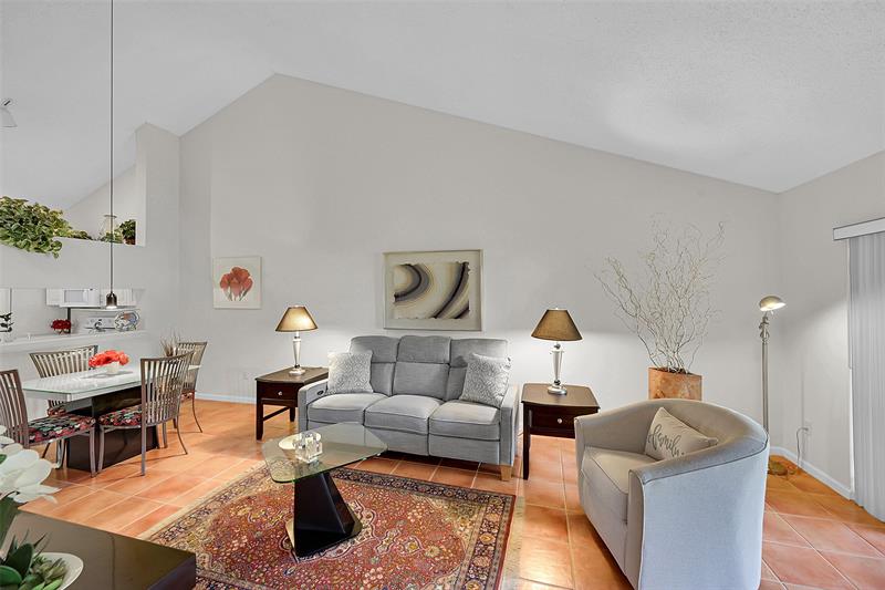 Image 18 of 43 For 415 Buttonwood Pl