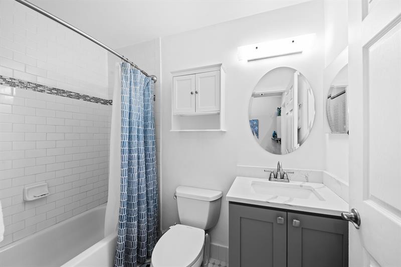 Image 20 of 24 For 6167 Nw 91st Avenue