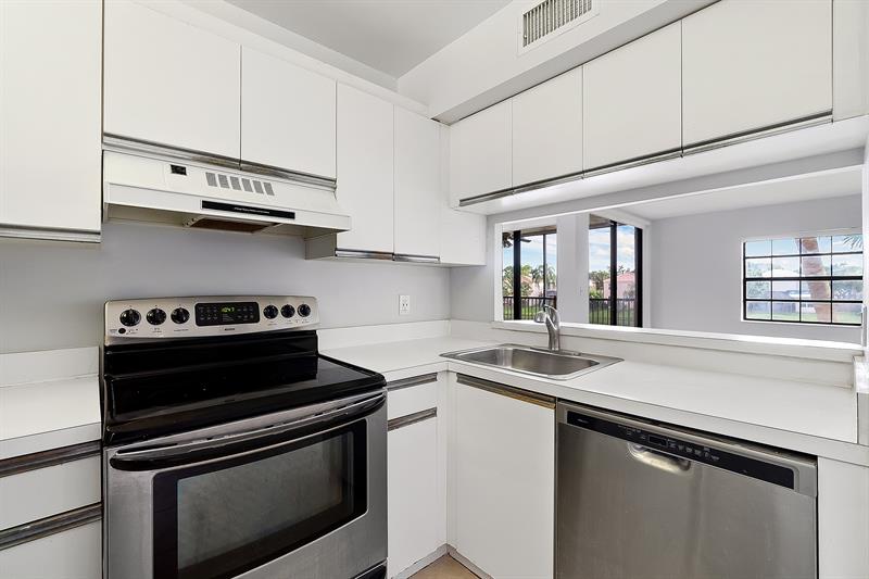 Image 7 of 23 For 10730 14th St  167