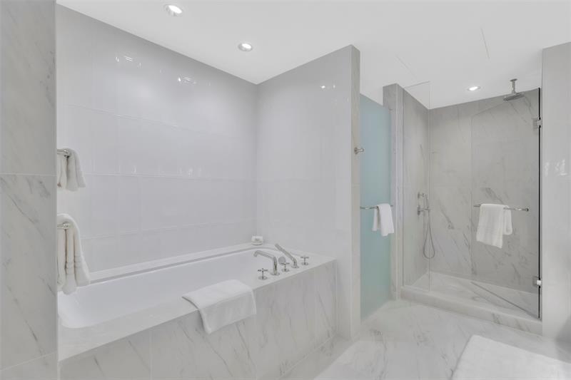 Image 19 of 53 For 525 Fort Lauderdale Beach Blvd  1404