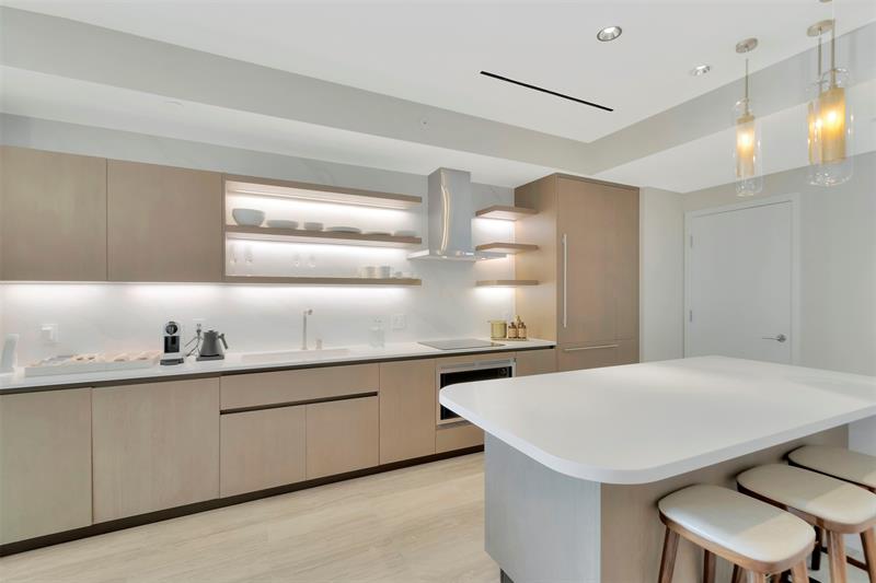 Image 29 of 53 For 525 Fort Lauderdale Beach Blvd  1404