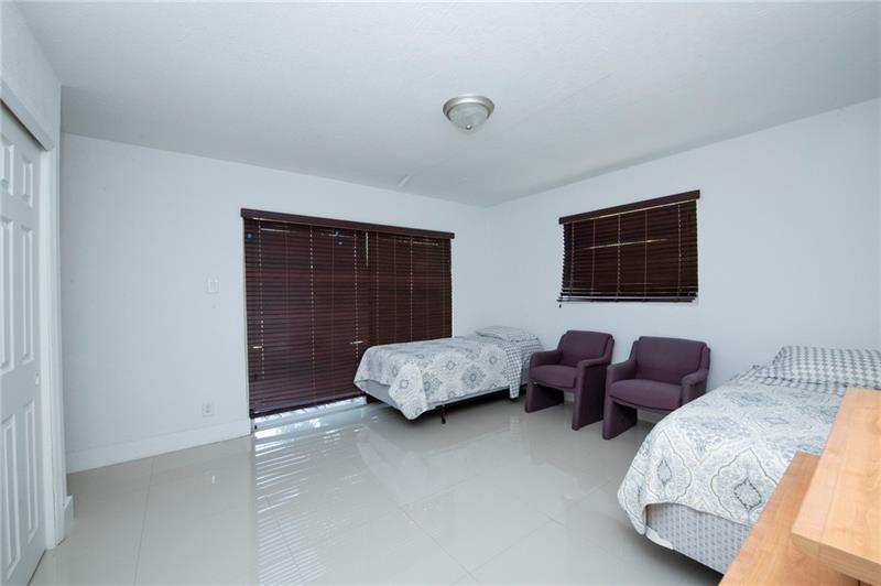 Image 11 of 17 For 3322 Mckinley St