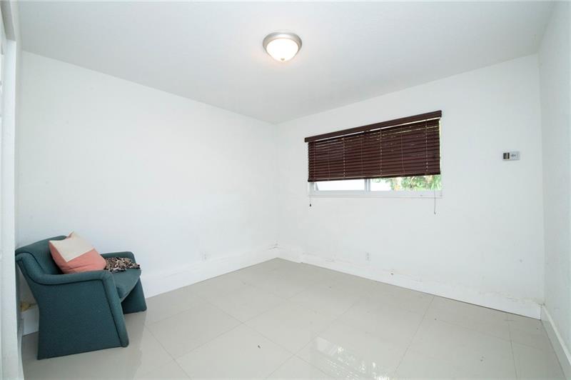 Image 14 of 17 For 3322 Mckinley St