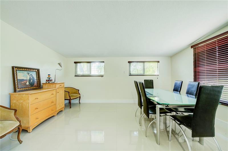 Image 7 of 17 For 3322 Mckinley St