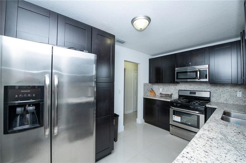 Image 9 of 17 For 3322 Mckinley St