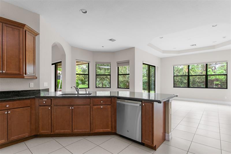 Image 11 of 39 For 3477 Westover Ct