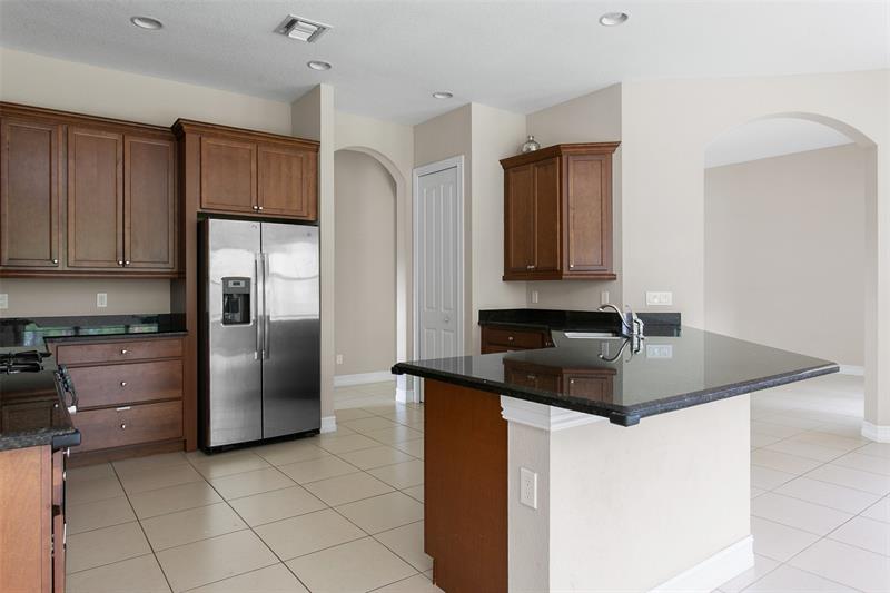 Image 13 of 39 For 3477 Westover Ct