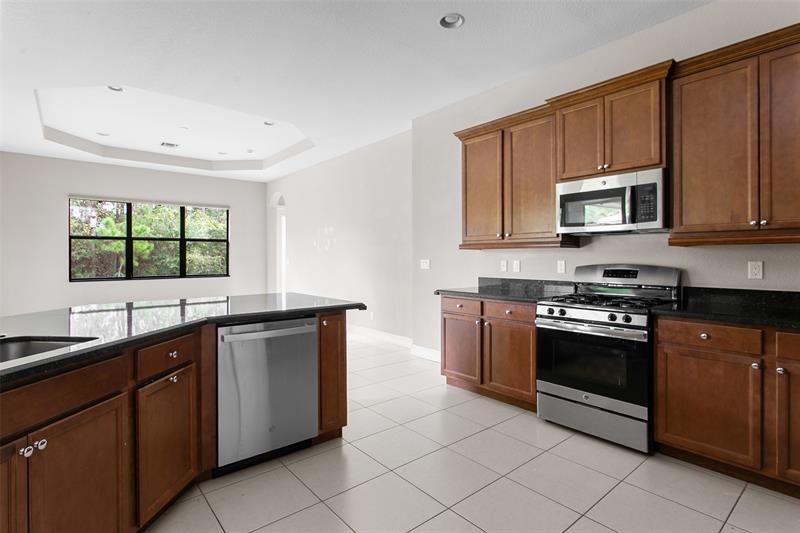 Image 15 of 39 For 3477 Westover Ct