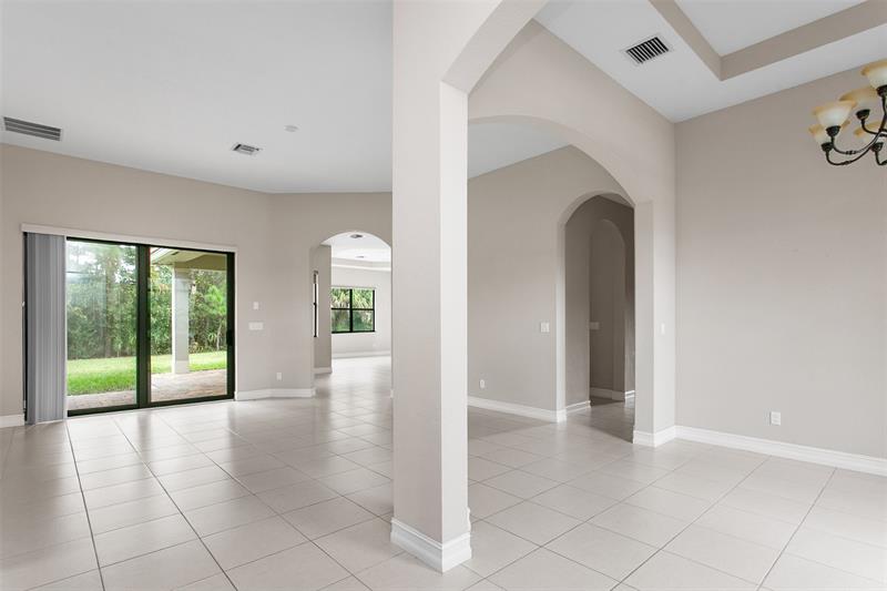 Image 24 of 39 For 3477 Westover Ct