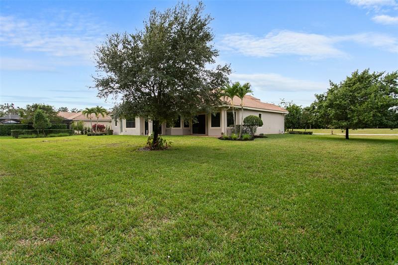 Image 8 of 39 For 3477 Westover Ct