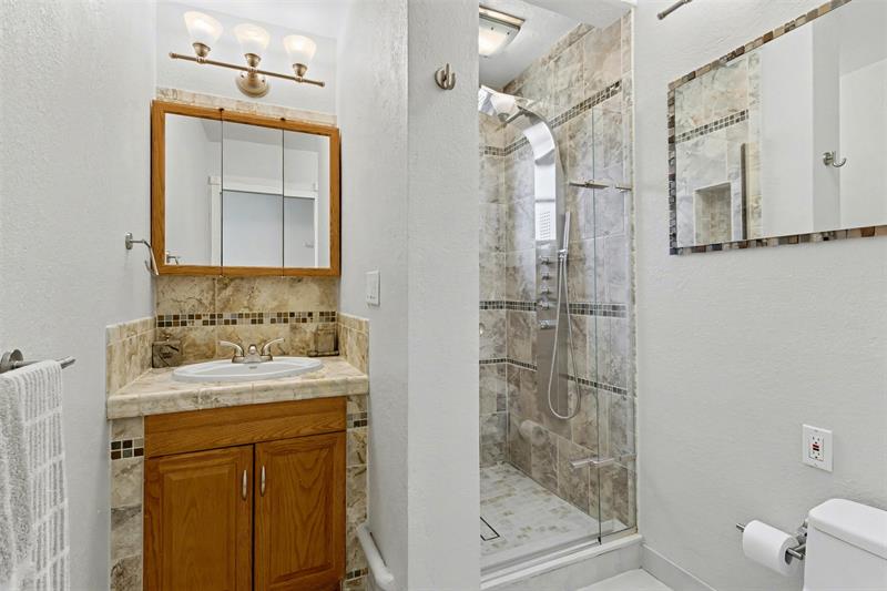 Image 14 of 24 For 6430 Harding St