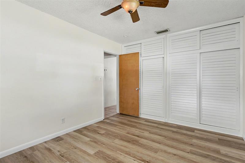 Image 16 of 24 For 6430 Harding St