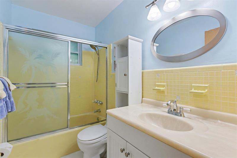 Image 18 of 24 For 6430 Harding St