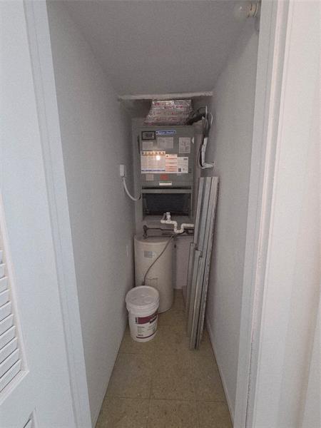 Image 19 of 29 For 1007 19th Ave  4