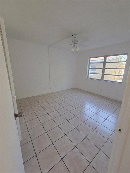 Image 26 of 29 For 1007 19th Ave  4