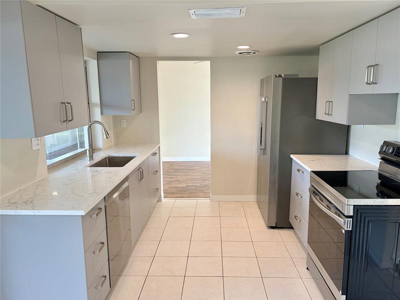 Image 11 of 32 For 6875 15th St