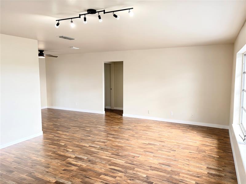 Image 4 of 32 For 6875 15th St