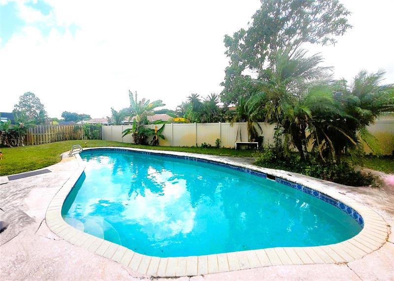 Image 10 of 29 For 7450 15th St