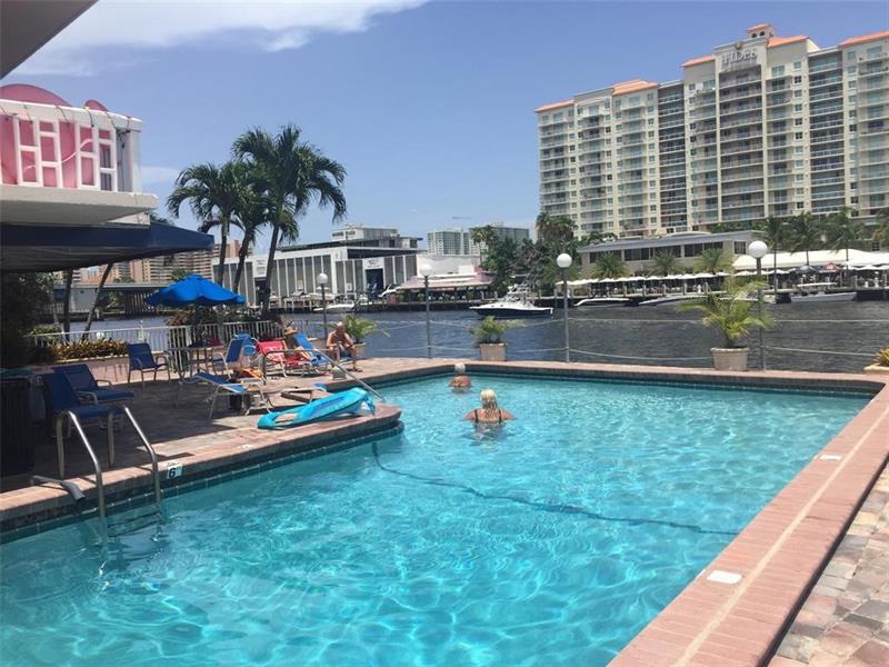 Details for 2900 30th St  E2, Fort Lauderdale, FL 33306