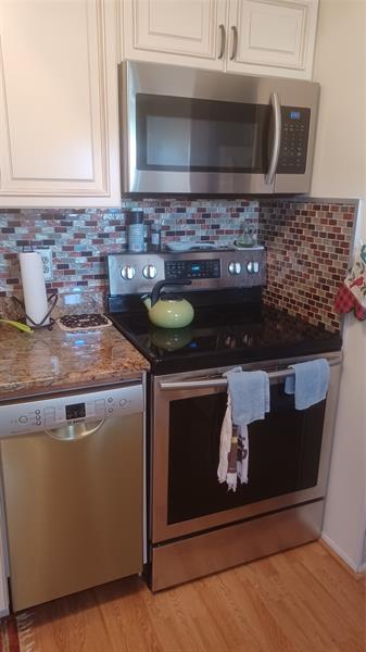 Image 7 of 9 For 2191 1st Court  202