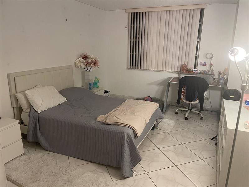 Image 10 of 25 For 251 174th St  220