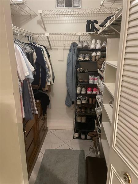 Image 11 of 25 For 251 174th St  220