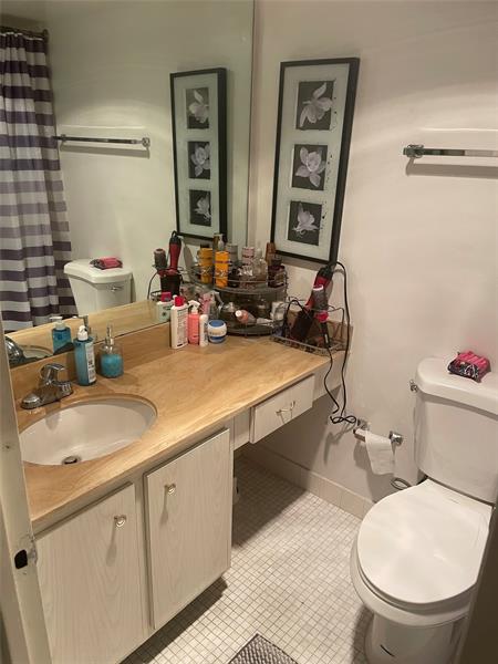 Image 13 of 25 For 251 174th St  220