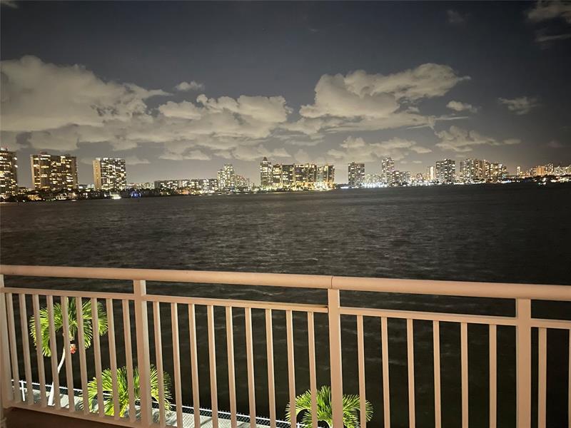 Image 4 of 25 For 251 174th St  220