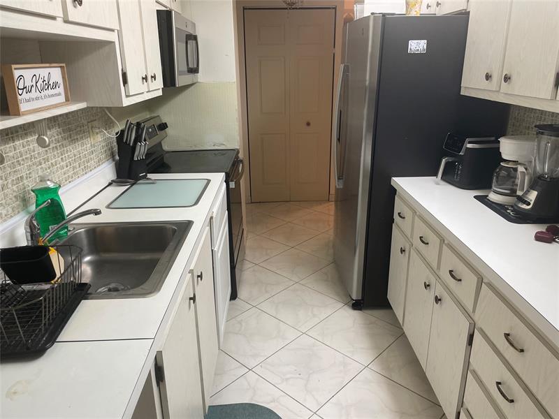 Image 6 of 25 For 251 174th St  220