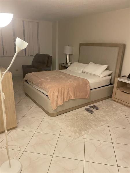 Image 8 of 25 For 251 174th St  220