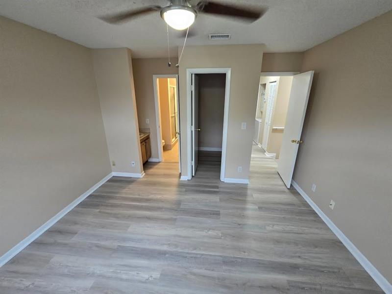 Image 14 of 18 For 95 3rd St  