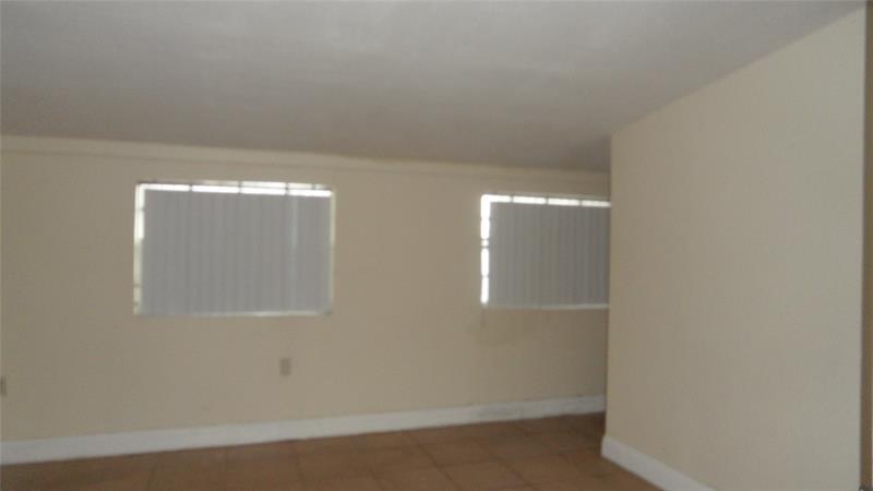 Image 11 of 37 For 700 70th Ave  700